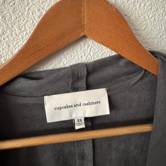 Cupcakes and Cashmere Faux Suede Jacket Womens XS Gray Business Work Minimalist - Picture 4 of 6